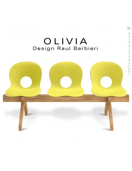 Banc design OLIVIA, piétement bois, assise 3 places coque plastique couleurs jaune pâle.