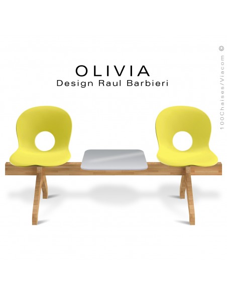 Banc design OLIVIA, piétement bois, assise 2 places coque plastique couleur jaune pâle avec tablette grise.