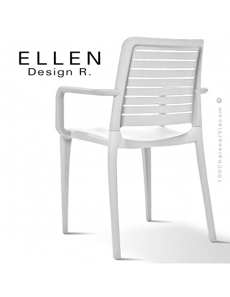 Fauteuil design ELLEN, structure et piétement plastique de couleur blanc, empilable, pour extérieur.