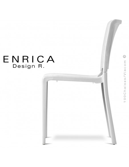 Chaise design ENRICA, structure et piétement plastique couleur blanche, pour extérieur.