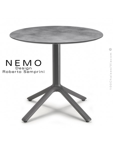 Table NEMO, pour CHR., piétement aluminium peint anthracite, plateau Ø70 cm., compact ciment.