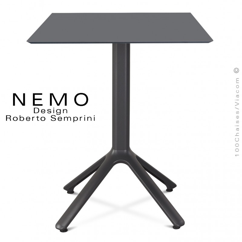 Table NEMO piétement aluminum anthracite, plateau compact 60x60 cm, couleur anthracite.