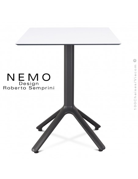 Table NEMO piétement aluminum anthracite, plateau compact 60x60 cm, couleur blanc.