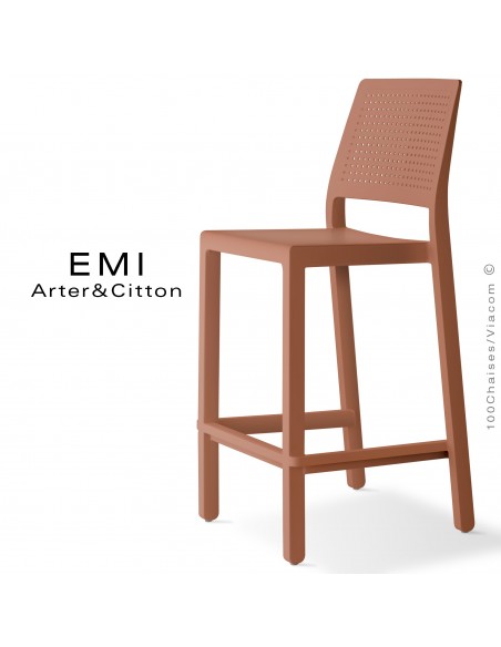 Tabouret de cuisine EMI, structure plastique couleur terracotta.