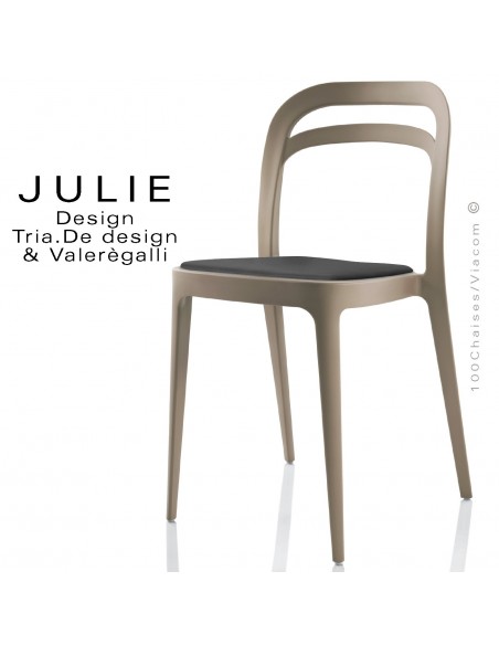 Chaise design JULIE, structure plastique couleur sable avec coussin noir - Lot de 4 pièces.
