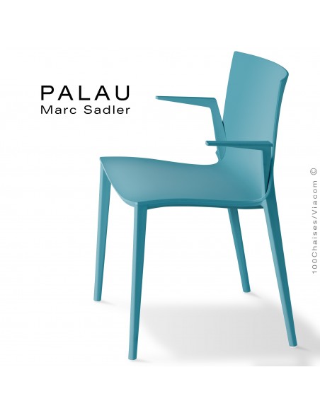 Fauteuil PALAU, structure plastique, 4 pieds monobloc couleur bleu poudre.