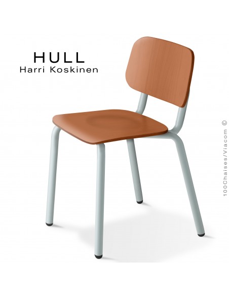 Chaise HULL, structure acier peint aluminium blanc, assise et dossier hêtre teinté chêne.