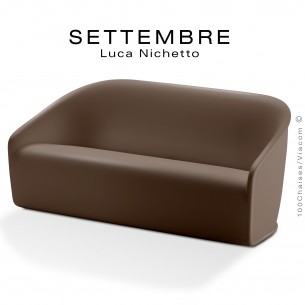 Canapé SETTEMBRE, structure monobloc plastique couleur marron.