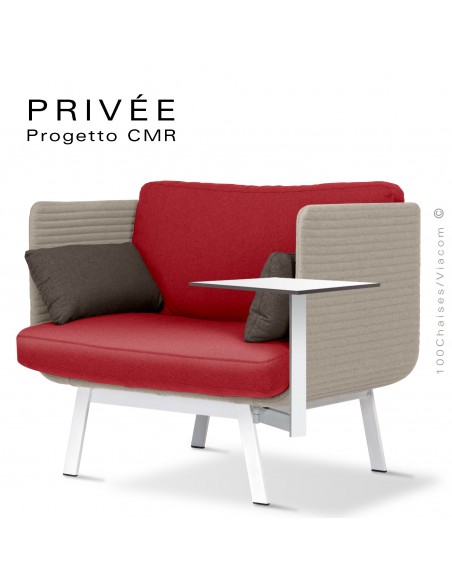 Fauteuil lounge collection PRIVÉE, structure blanche, assise 532, dossier 535 avec tablette.