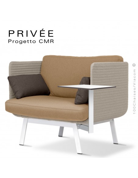 Fauteuil lounge collection PRIVÉE, structure blanche, assise 534, dossier 535 avec tablette.