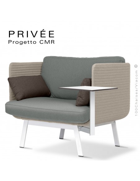 Fauteuil lounge collection PRIVÉE, structure blanche, assise 538, dossier 535 avec tablette.