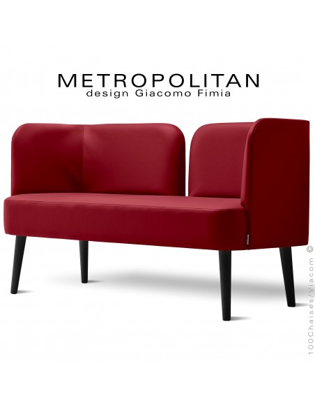 Banquette design METROPOLITAN, piétement bois teinté noir, habillage cuir synthétique couleur rouge.