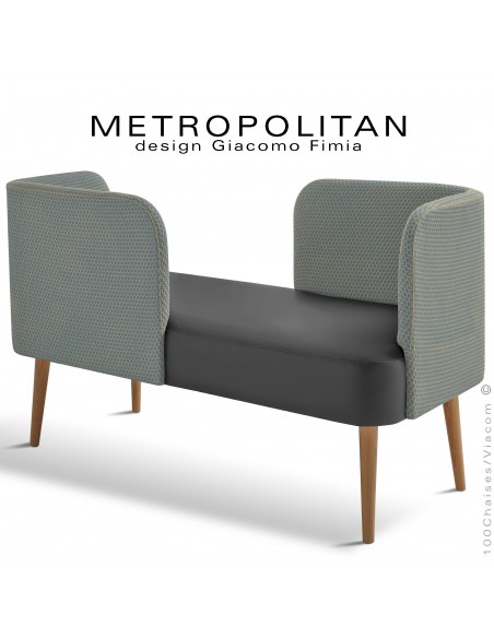 Banquette design conversation METROPOLITAN, piétement bois vernis naturel, assise cuir noir, dossier tissu Bubble bleu clair.