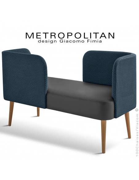 Banquette design conversation METROPOLITAN, piétement bois vernis naturel, assise cuir noir, dossier tissu Bubble bleu foncé.