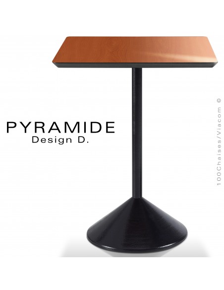 Table PYRAMIDE pour CHR., piétement fonte d'aluminium peint noir, plateau stratifié aspect bois merisier ambré.