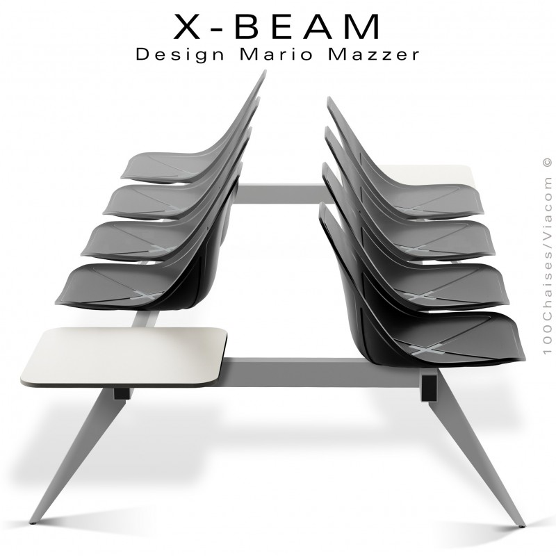 Banc design X-BEAM, structure acier peint aluminium, assise coque plastique anthracite avec incrustation bois.