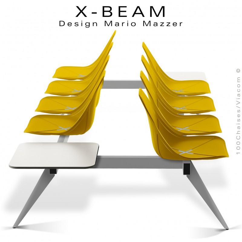 Banc design X-BEAM, structure acier peint aluminium, assise coque plastique jaune avec incrustation bois.