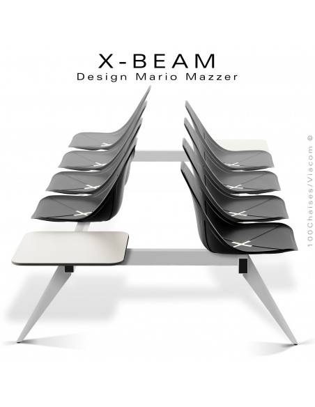 Banc design X-BEAM, structure acier peint blanc, assise coque plastique anthracite avec incrustation bois.