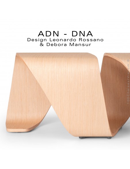 Banc d'attente 4 places - ADN aux formes hélicoïdales en contreplaqué finition placage chêne naturel.