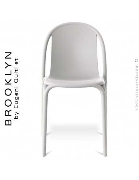 Chaise design d'extérieur, terrasse BROOKLYN, structure et assise coque plastique couleur blanche.