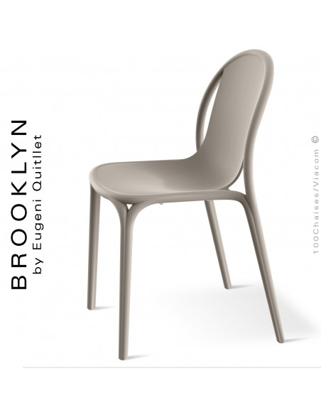 Chaise design d'extérieur, terrasse BROOKLYN, structure et assise coque plastique couleur écru.