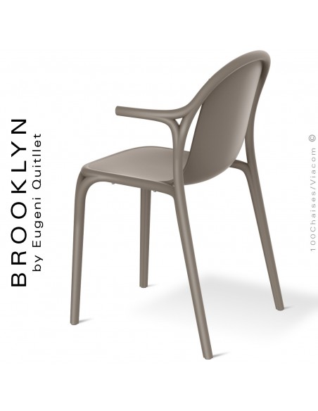 Fauteuil design d'extérieur, terrasse BROOKLYN, structure et assise coque plastique couleur gris Tourterelle.