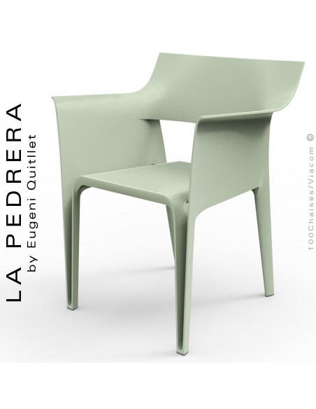 Fauteuil d'extérieur ou terrasse PEDRERA, structure et assise coque plastique vert almond.