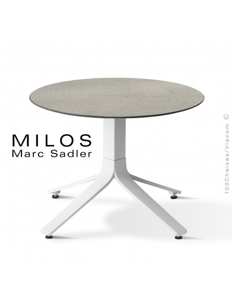 Table basse MILOS, plateau HPL 60 ciment, pied aluminium peint blanc signalisation.