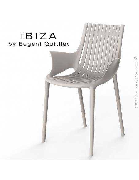 Fauteuil design IBIZA, structure, assise et accoudoirs coque plastique couleur écru.