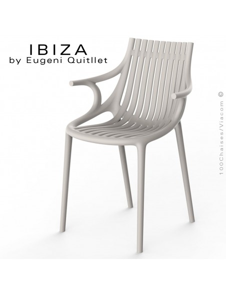 Fauteuil design IBIZA, structure, assise et accoudoirs coque plastique couleur écru.