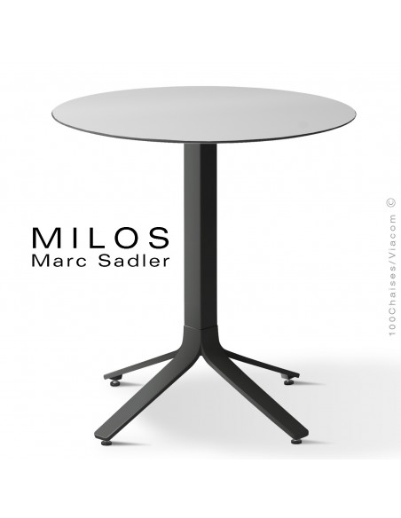 Table MILOS, plateau HPL 60 blanc, pied aluminium noir foncé.