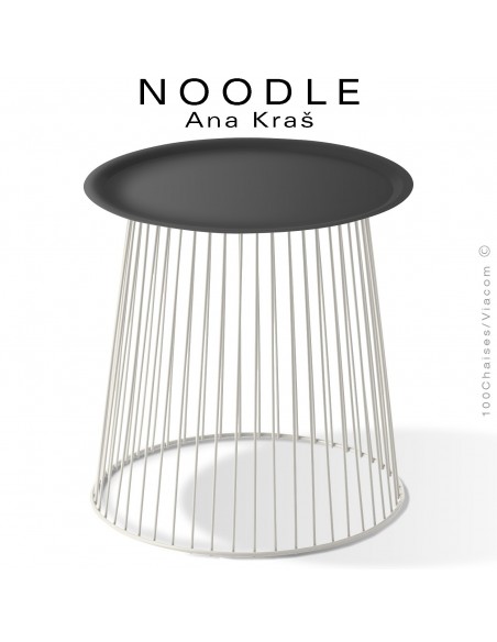 Table basse NOODLE, pied blanc pur et plateau noir en acier peint.