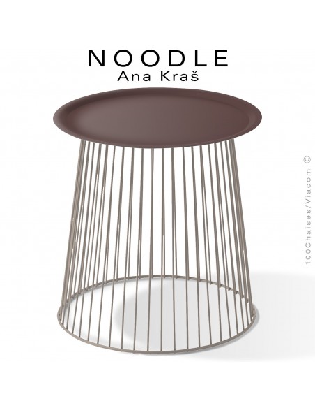 Table basse NOODLE, pied gris tourterelle et plateau brun en acier peint.