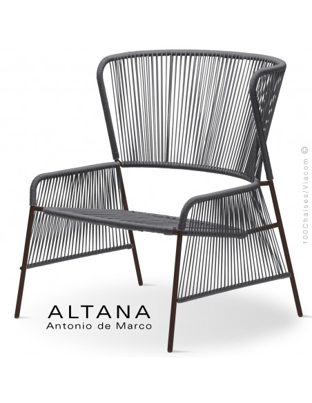 Fauteuil lounge design ALTANA-P, piétement acier peint marron, assise et dossier habillage corde anthracite.