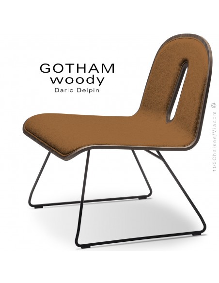 Chaise GOTHAM WOODY lounge, piétement noir, assise et dossier noyer, tissu 308orange.