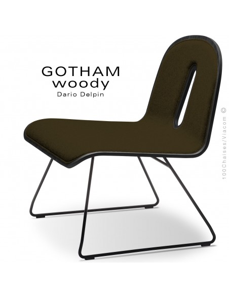 Chaise GOTHAM WOODY lounge, piétement noir, assise et dossier noir, tissu 404marron.