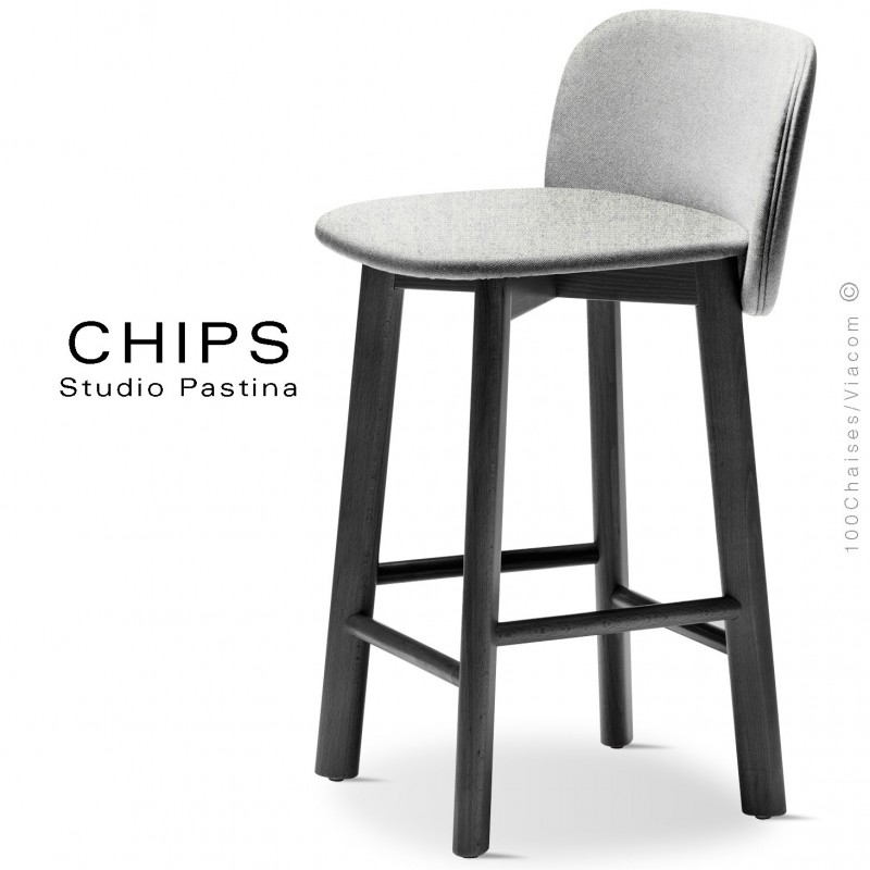 Tabouret de cuisine design CHIPS-SG-65, piétement bois hêtre laqué noir, assise et dossier habillage tissu 101crème.