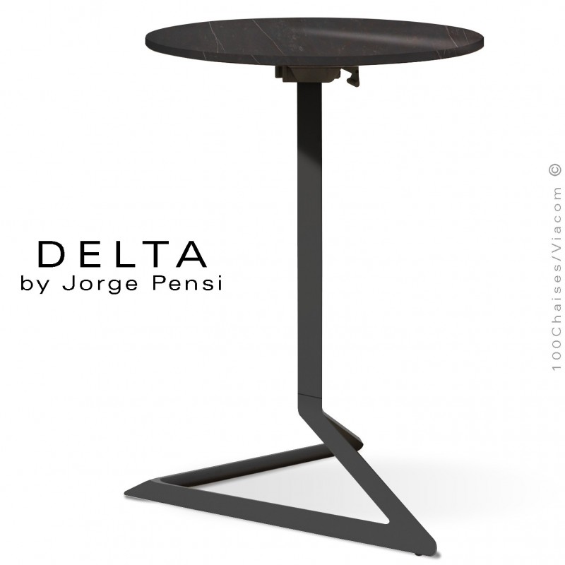 Table design DELTA, plateau pierre DEKTON, Ø50 cm., couleur Kelya, piétement aluminium peint noir.