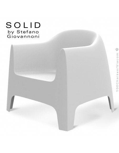 Fauteuil lounge design SOLID, structure 4 pieds avec accoudoirs, assise plastique couleur blanche.