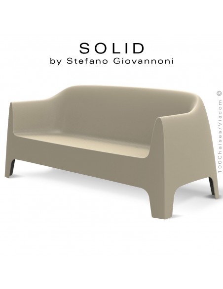 Canapé ou Sofa lounge design SOLID, structure 4 pieds avec accoudoirs, assise plastique couleur écru.