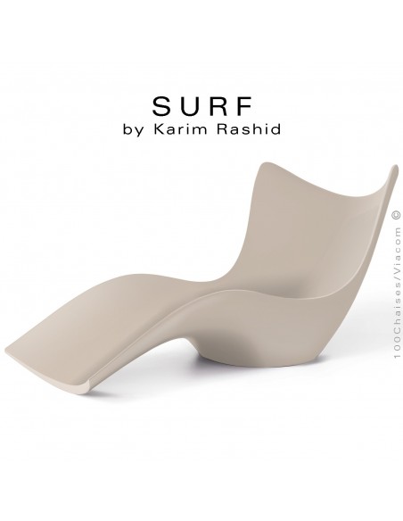 Bain de soleil ou chaise longue design SURF, structure résine mat de couleur écru.