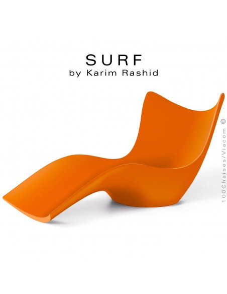 Bain de soleil ou chaise longue design SURF, structure résine mat de couleur orange.