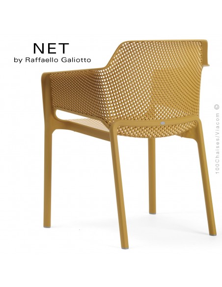 Fauteuil design NET, structure et assise plastique couleur jaune moutarde.