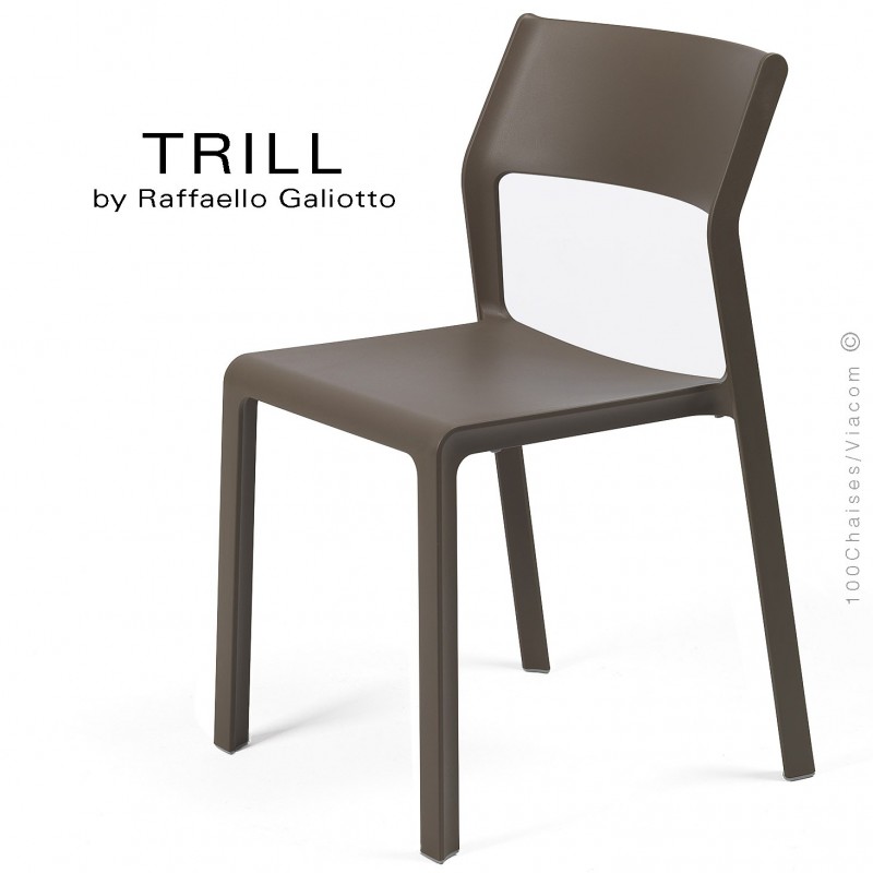 Chaise TRILL, sturcture et assise plastique couleur marron.