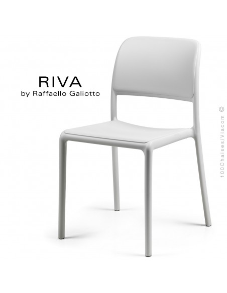 Chaise design RIVA, sturcture et assise plastique couleur blanc.