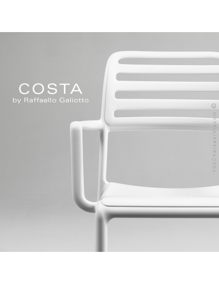 Fauteuil design COSTA, sturcture et assise plastique couleur.