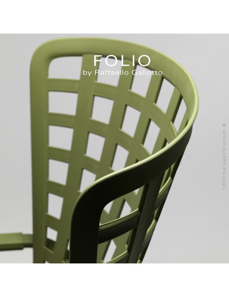 Fauteuil bergère FOLIO, structure et assise plastique.