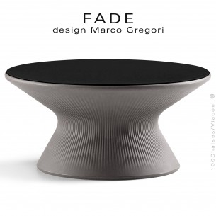 Table basse ronde design FADE, structure plastique couleur argile avec plateau compact HPL noir.