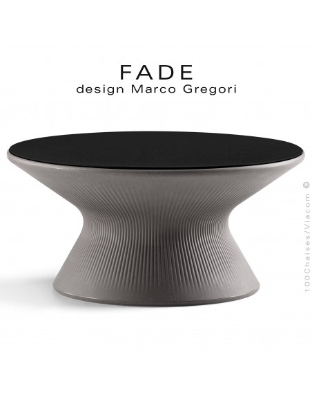 Table basse ronde design FADE, structure plastique couleur argile avec plateau compact HPL noir.