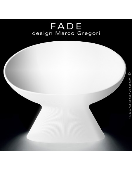 Fauteuil lumineux design lounge FADE, structure plastique blanc, pour terrasse en bord de mer ou à la montagne.